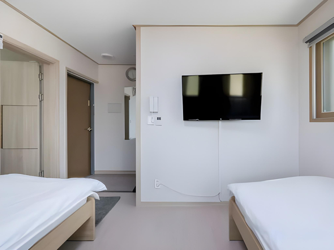 Bedroom 4, Hub Guesthouse, Jung