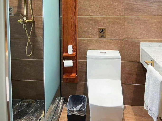 Bathroom 4, James Joyce Coffetel Beijing Sanyuan Bridge Yansha Exihibition, Beijing