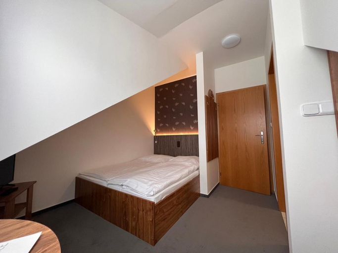 Bedroom 2, Hotel Prichovice, Jablonec nad Nisou