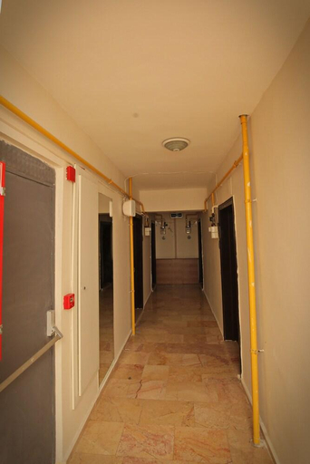 Others 2, Ozkanlar Apart, Merkez