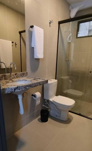 Bathroom 3, Campina Room Service, Campina Grande