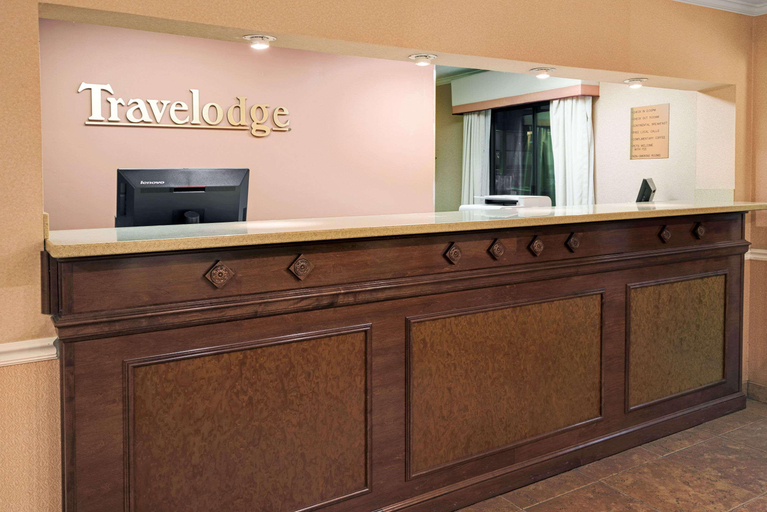 Public Area 2, Travelodge by Wyndham Beckley, Raleigh