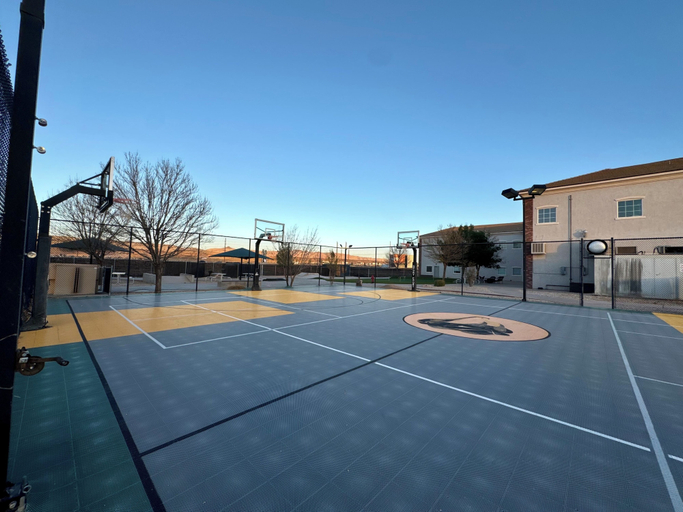 Public Area, Utah Prep Basecamp, Washington