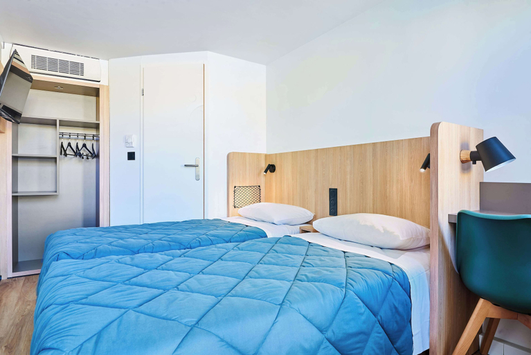 Bedroom 4, Premiere Classe Valenciennes Sud - Rouvignies, Nord