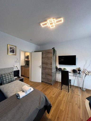Room 2, Riverside Retreat in Koblenz, Koblenz