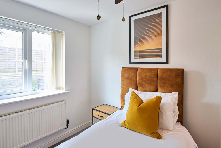 Room 5, Host Stay Blueberry House, Cornwall