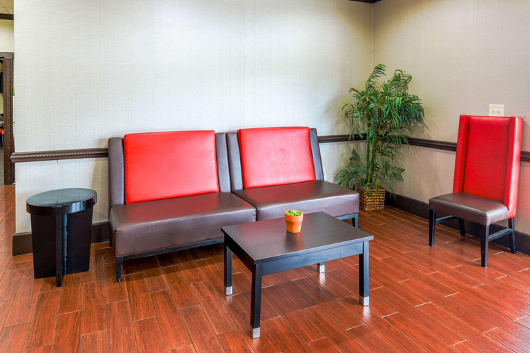 Public Area 2, Quality Inn & Suites Hardeeville - Savannah North, Jasper