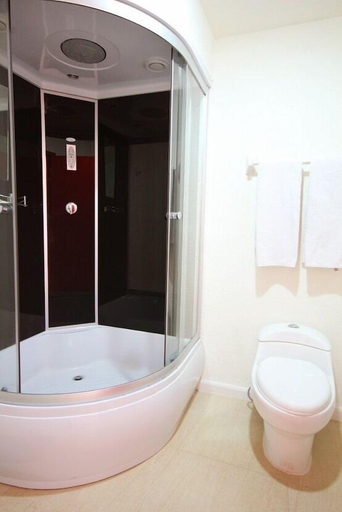 Bathroom 3, Zar Queretaro, Querétaro