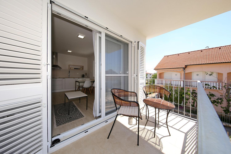Others 5, Valadar Apartments, Privlaka
