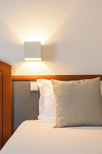 Bedroom 16
