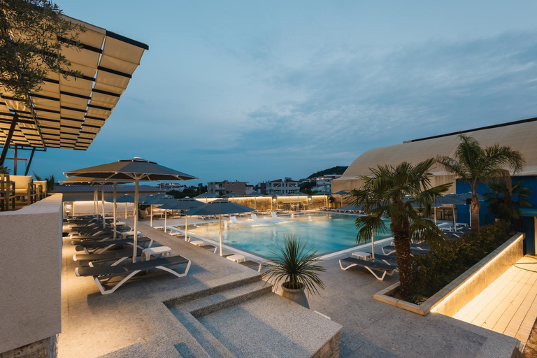 Sport & Beauty 2, Hotel Blue Moon