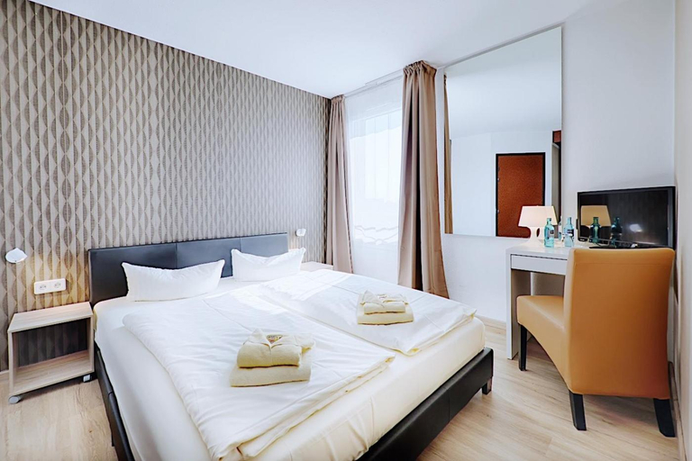 Bedroom 3, Regiohotel Leipzig West, Nordsachsen