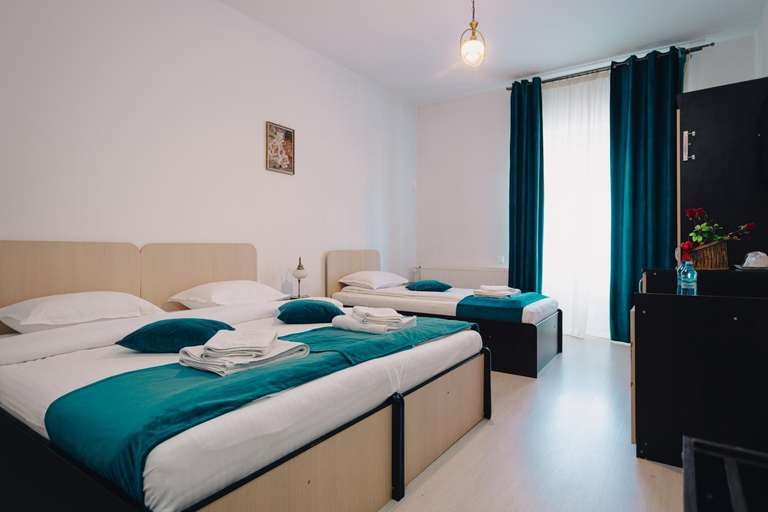 Bedroom 2, Chalet 173, Gura Humorului