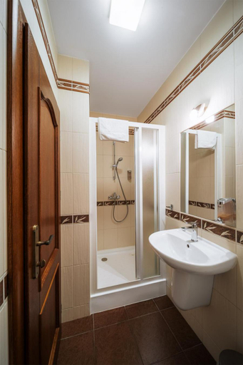 Bathroom 3, JazzPenzion, Cadca