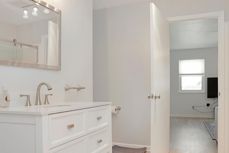 Bathroom 3, Gamer Beach Getaway, Gulf