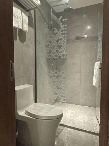 Bathroom 4, Jingyan Hotel Beijing, Beijing