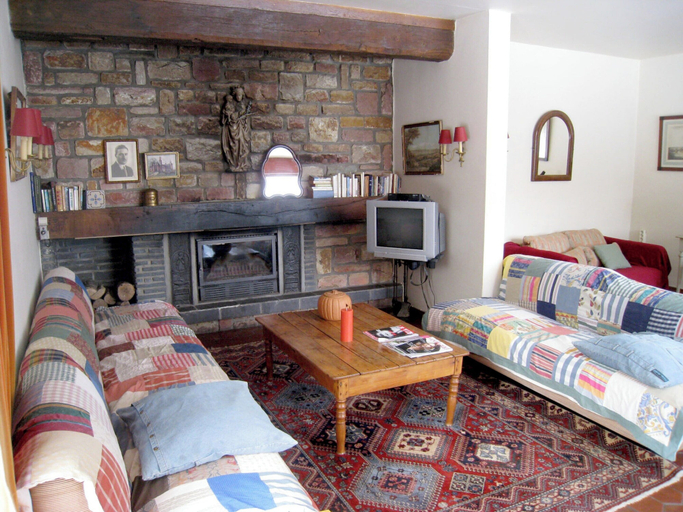 Others 5, Rustic Retreat in Houvegne, Liège