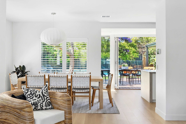 Room 5, Midnight Sands Luxe Beachside Designer With Pool, Melbourne