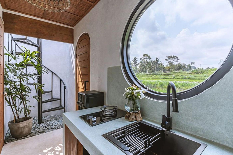 Others 3, Woywoy Escape Bukian - Adults Only, Gianyar