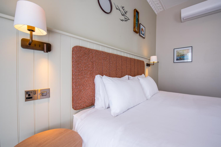 Bedroom 4, Imperial Hotel Tenby, Pembrokeshire