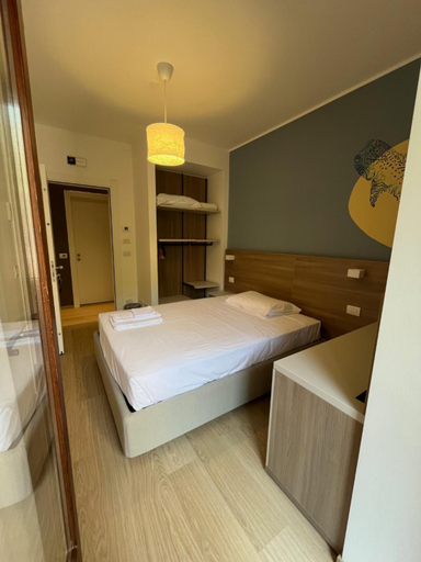 Others 2, Hotel Al Pescatore, Trieste