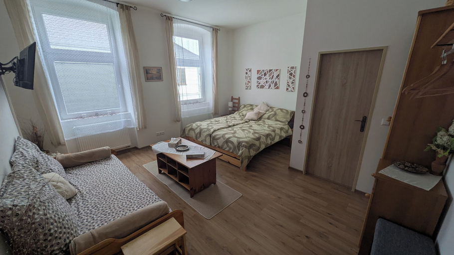 Bedroom 2, Frühstückspension Alte Volksschule, Gmünd