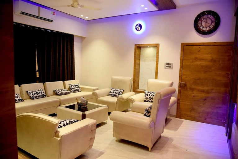 Others 5, Hotel Greenway, Chandrapur