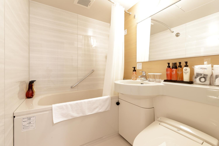 Bathroom 9