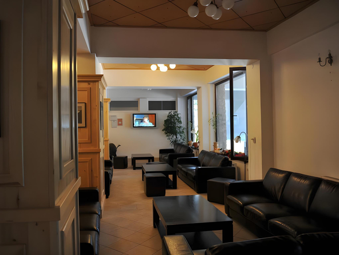 Public Area 4, Hotel Pestera Wellness & Spa, Moroeni