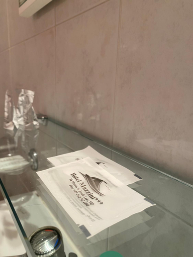 Bathroom 3, Hotel Mazzini, Venezia