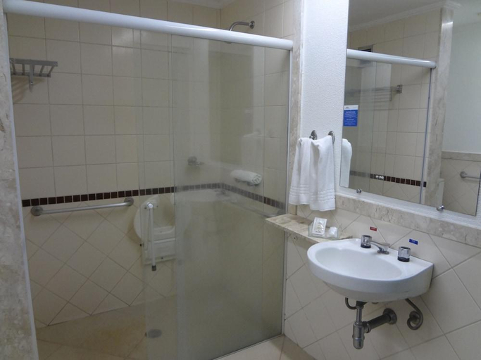 Bathroom 4, Carlton Suítes Limeira, Limeira