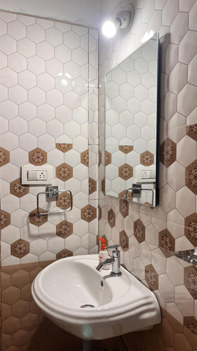 Bathroom 3, Arize You Homes Anjuna, North Goa
