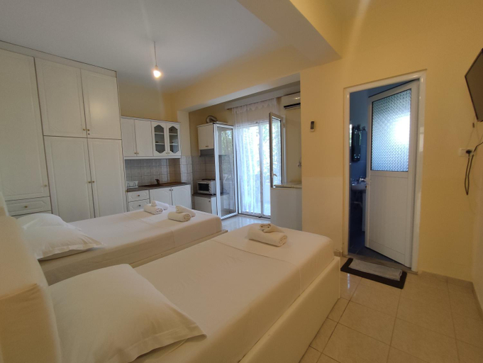 Others 3, Villa Sidorela, Sarandës