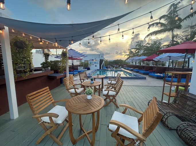 Others 5, Maxines Dorset Catalina Hotel, Miami-Dade