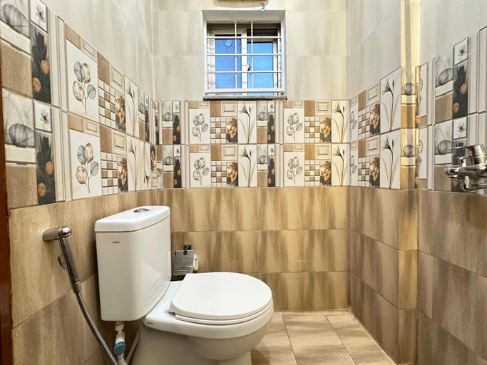 Bathroom 3, Mukhtar Homes Bahria Town Lahore, Lahore