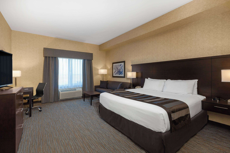 Bedroom 3, Wingate by Wyndham Moses Lake, Grant