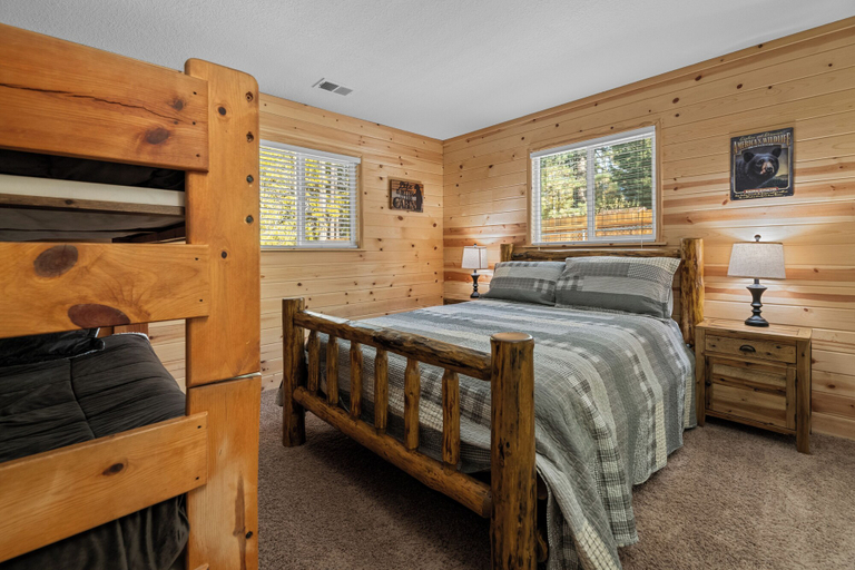 Bedroom 2, Eagle Point Retreat, San Bernardino