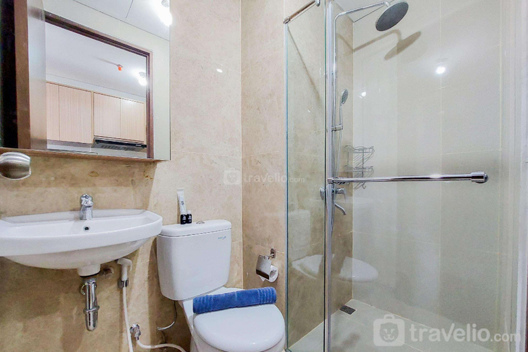 Bathroom, Best Homey Studio Transpark Bintaro By Travelio, Tangerang Selatan
