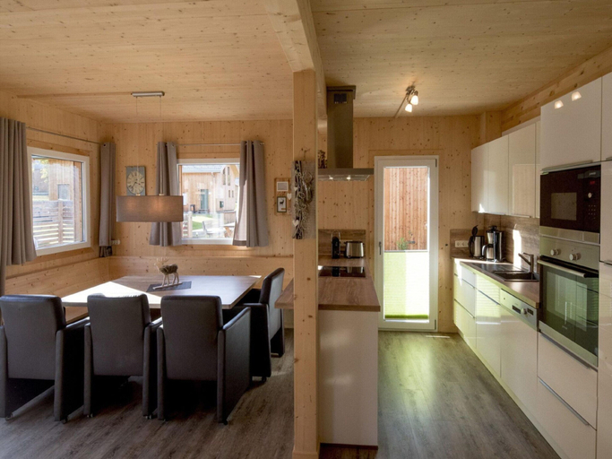 Others 5, Majestic chalet with sauna, Murau