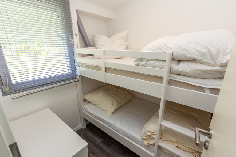 Room 2, Holiday Home in Waxweiler With Pool Access, Eifelkreis Bitburg-Prüm