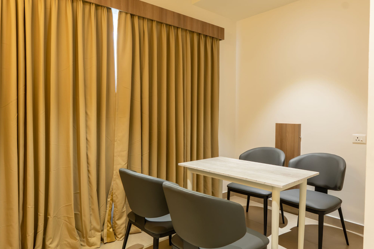 Others 5, Riviera Garden, Ernakulam