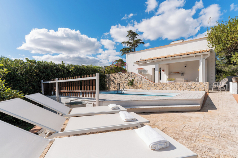 Exterior & Views 2, Villa Nuvole Bianche con Piscina by Wonderful Italy, Brindisi