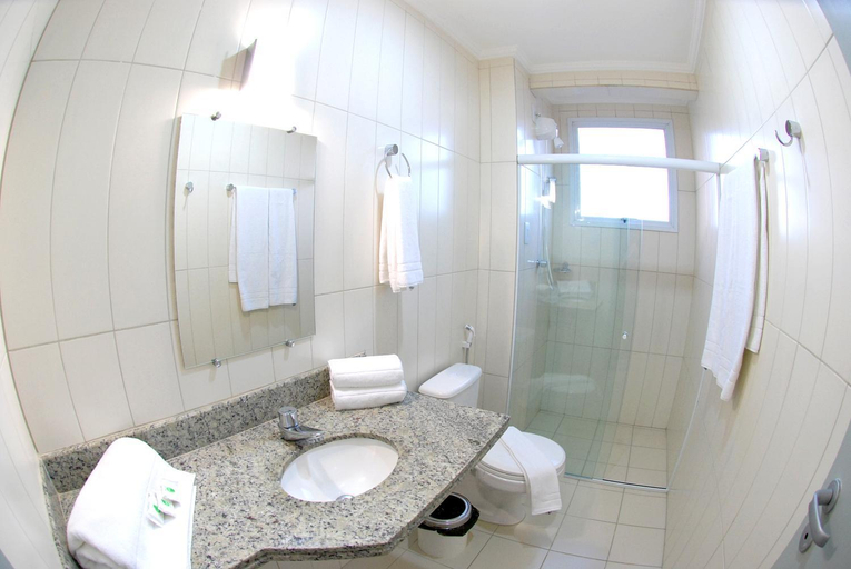 Bathroom 4, Simas Praia Hotel, Aracaju