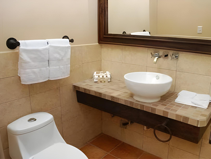 Bathroom 3, All Suite El Marques de Antigua, Antigua Guatemala
