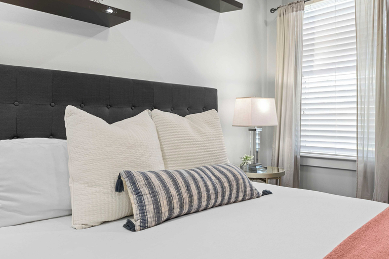 Bedroom 4, 30A Wave From It All by Avantstay Blue Mountain, Walton