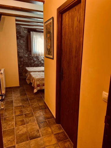 Others 4, Hostal La Muralla, Teruel