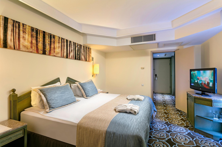 Bedroom 4, Xanadu Resort Hotel - High Class, Serik