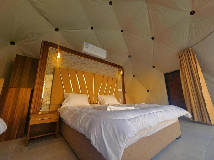 Bedroom 2, Sunrise Luxury Camp, Quaira