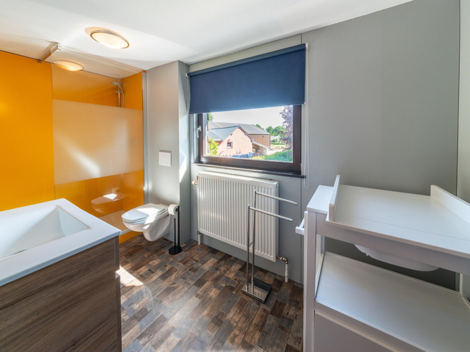 Others 2, Ludogite: Lover's Retreat, Liège