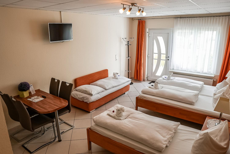 Bedroom, Hotel Fruerlund, Flensburg